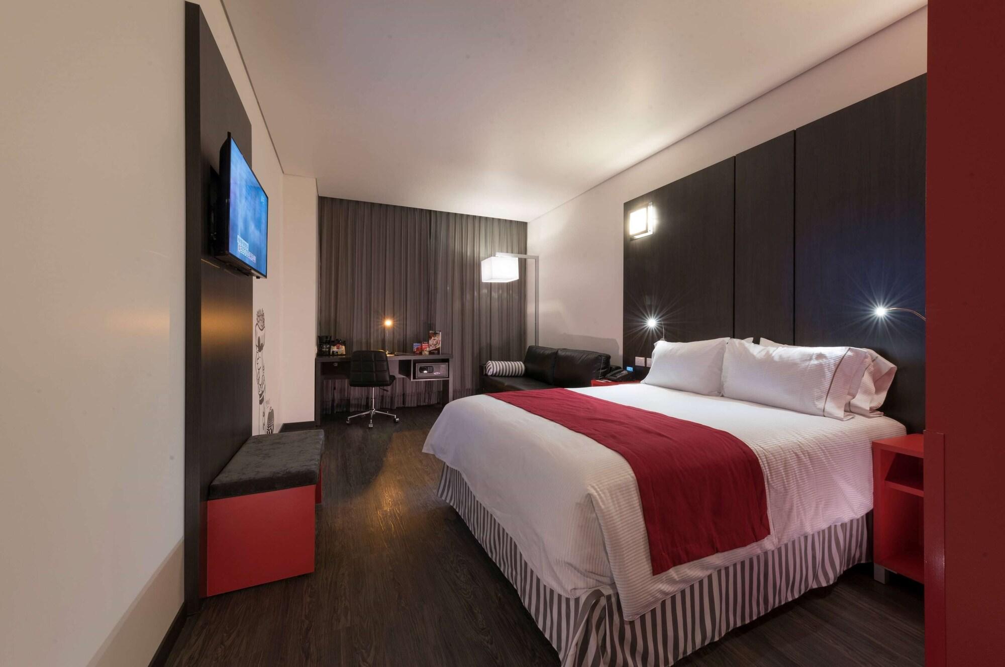 รามาดา อองคอร์ ซานหลุยส์ โปโตซี Hotel ซานหลุยส์โปโตซิ ภายนอก รูปภาพ