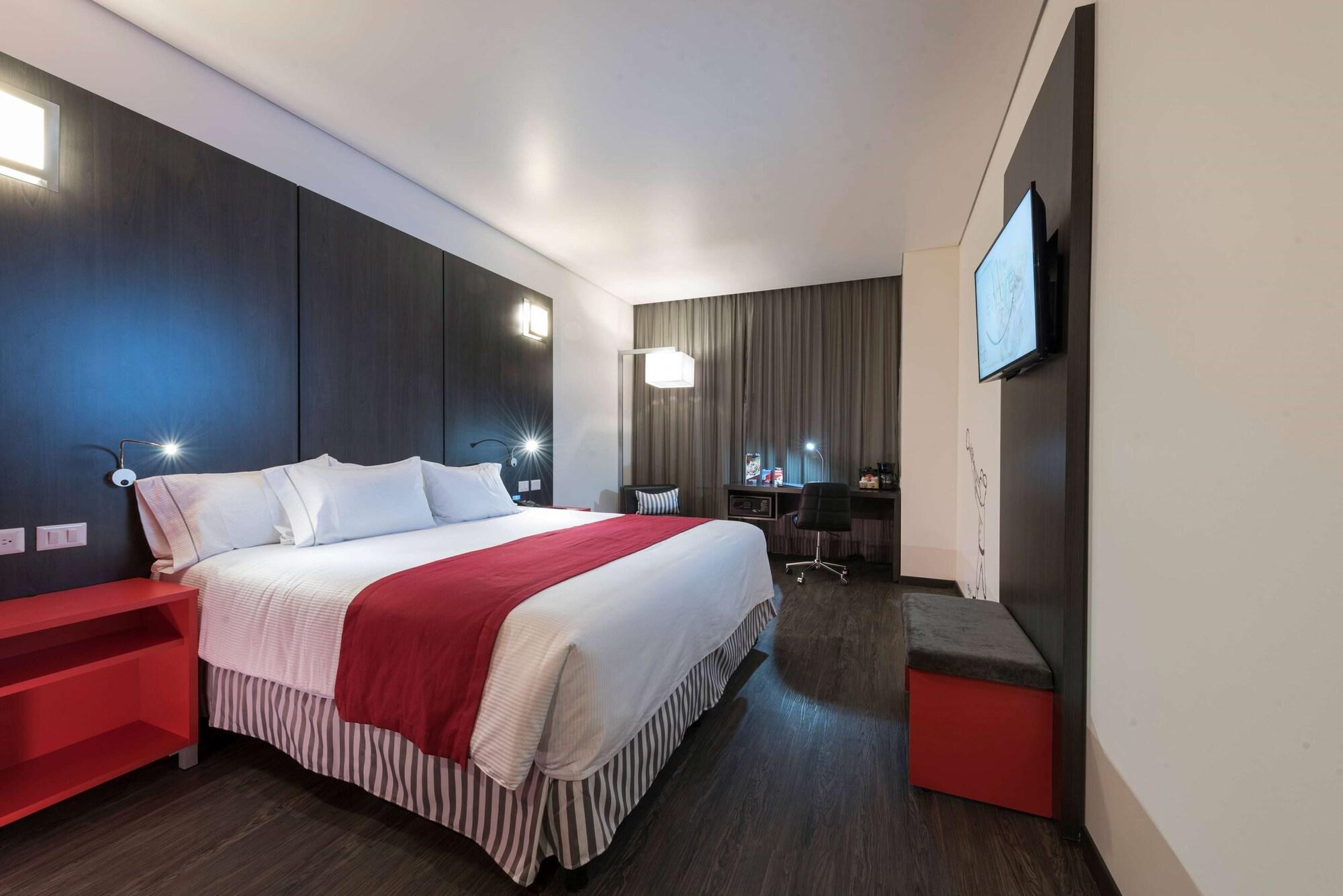 รามาดา อองคอร์ ซานหลุยส์ โปโตซี Hotel ซานหลุยส์โปโตซิ ภายนอก รูปภาพ