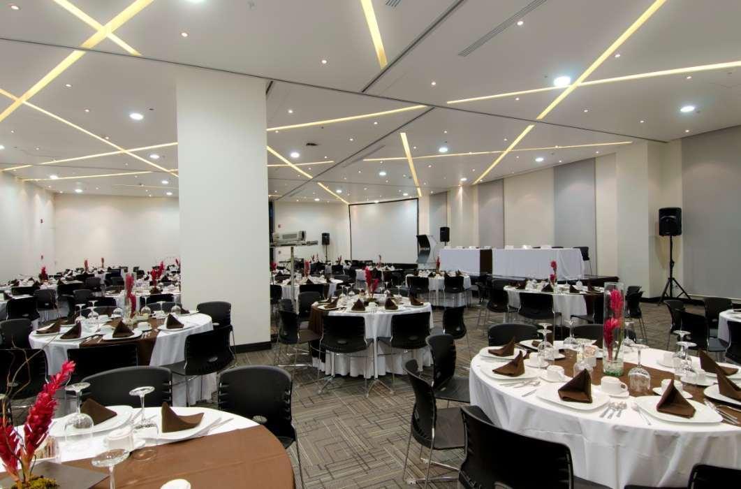 รามาดา อองคอร์ ซานหลุยส์ โปโตซี Hotel ซานหลุยส์โปโตซิ ภายนอก รูปภาพ